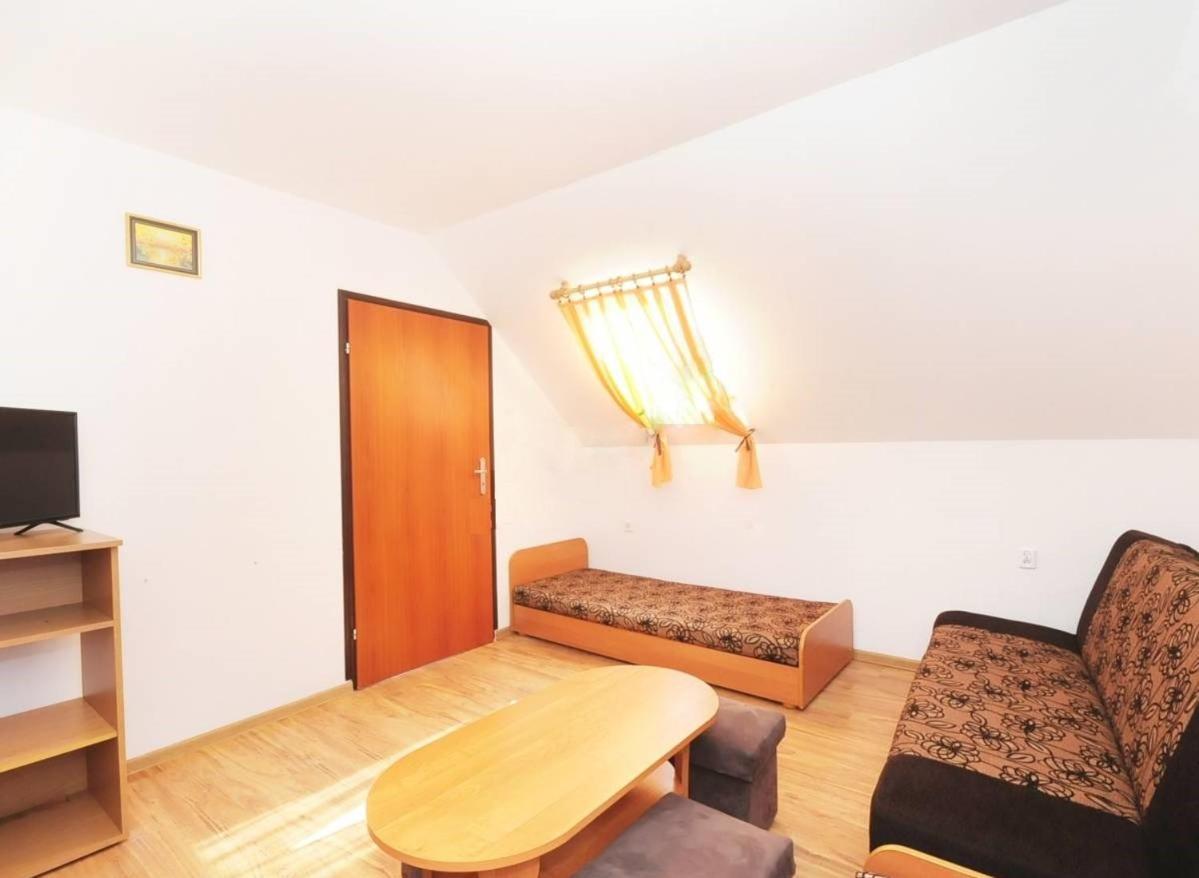 U Gosi Hotel Ярославец Екстериор снимка